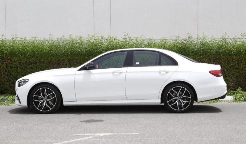 
								Mercedes Benz E200 full									