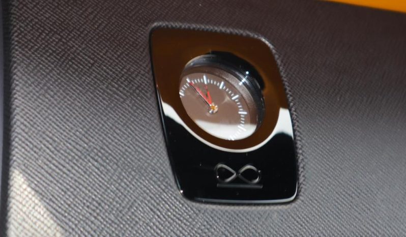 
								Rolls Royce Cullinan Black Badge full									