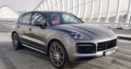 2022-Porche-Cayenne-GTS-Grey-2
