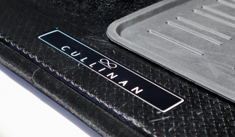 
								Rolls Royce Cullinan Black Badge full									