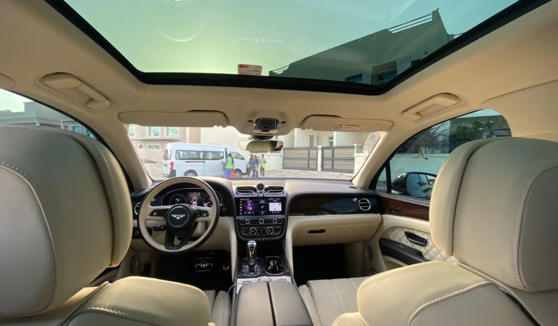 
								Bentley Bentayga full									