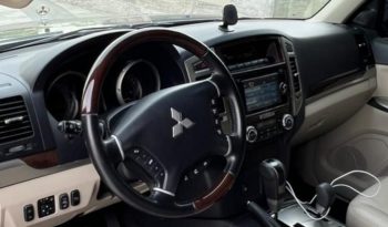 
									Mitsubishi Pajero GLS full								