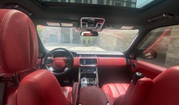 
									Range Rover Vogue full								