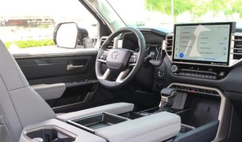 
									Toyota Tundra CrewMax full								