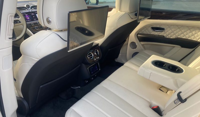 
								Bentley Bentayga full									