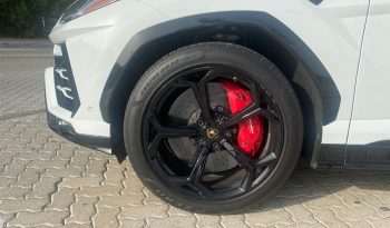 
									Lamborghini Urus full								