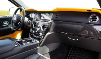 
									Rolls Royce Cullinan Black Badge full								