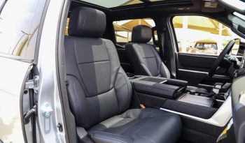 
									Toyota Tundra Platinum 2WD full								