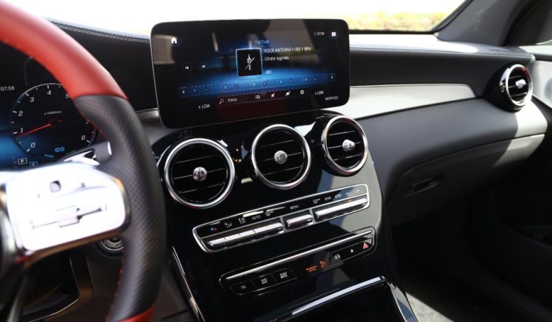 
								Mercedes Benz GLC 200 full									