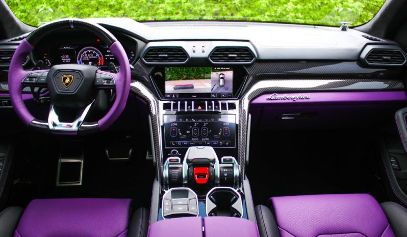 
								Lamborghini Urus full									